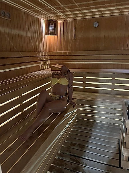 Leyla - Berlin VIP Escort Bayan